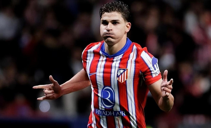 网页版地址-重返英超？阿尔瓦雷斯不满马竞，阿森纳、切尔西同时开启谈判|None|巴塞罗那|马德里竞技|约克雷斯|阿尔瓦雷斯转会_新浪新闻