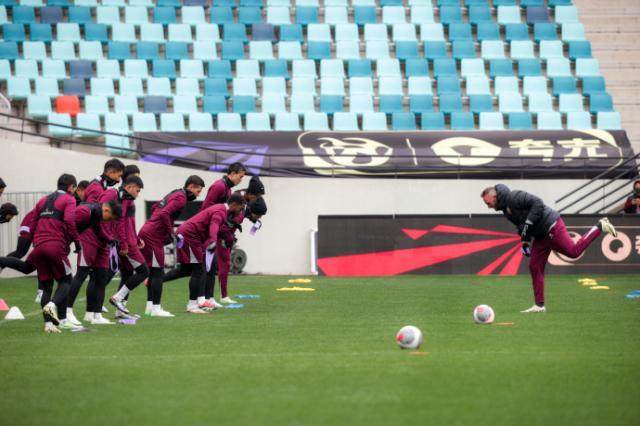 2025超级杯前瞻：海港重在磨合 申花欲再冲冠